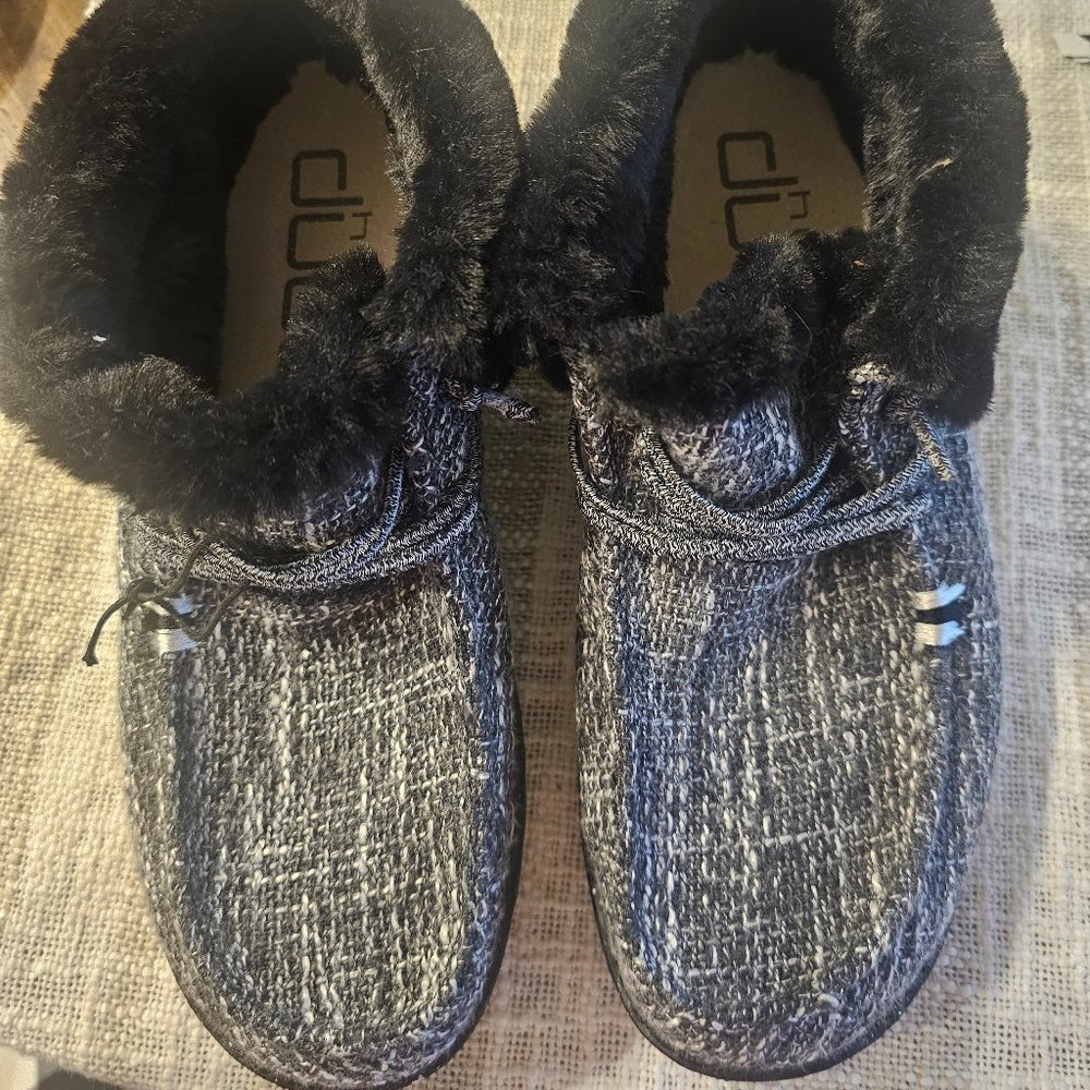 Hey dudes size 7 nwot